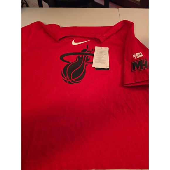 Nike Tops - Nike Miami Heat NBA Courtside T-Shirt Womens Medium Red HJ3171-657 NWT